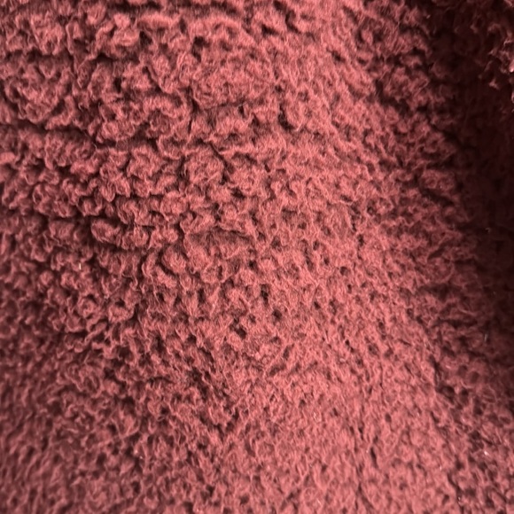 Nordic Beach fuzzy wrap Chocolate Cherry/burgundy One Size Warm Beachy camping - Picture 9 of 9